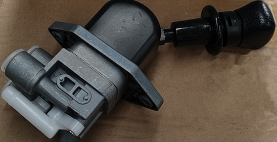 Suku Cadang Truk Sinotruk Howo Katup Rem Tangan 811W52315-6156