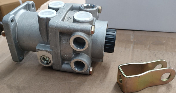 Dongfeng TianLong Truck Spare Parts Brake Valve 3514010-C0100