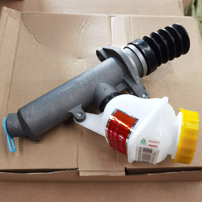 Suku Cadang Truk Sinotruk Howo Clutch Master Cylinder WG9719230023